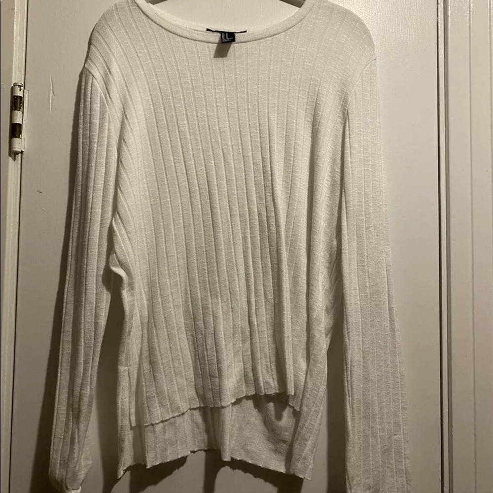 Forever 21 Sweater White Size Medium